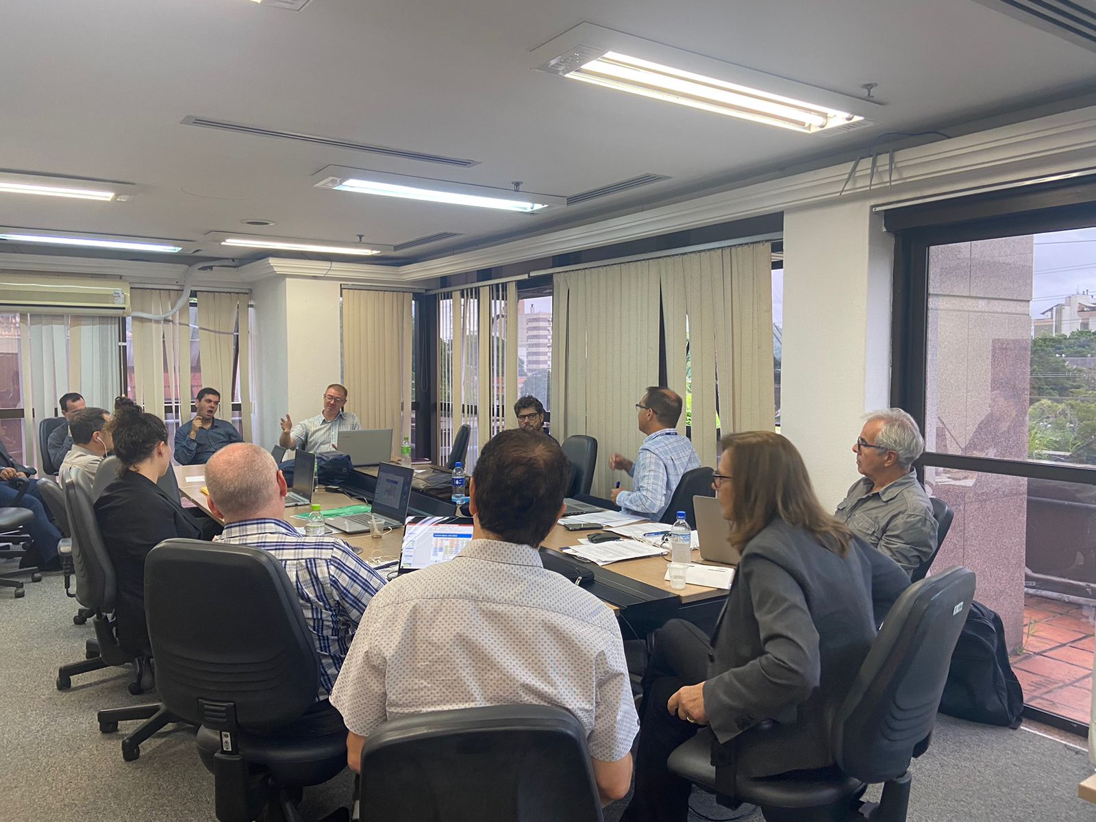 Na parte da tarde, os professores da UFSM participaram das reuniões de Câmara. Aqui a Eng. Elétr. 